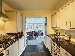 Kitchen- click for photo gallery